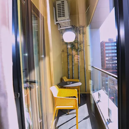 Luxury Square 21,